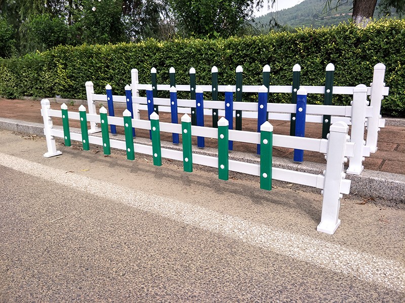 PVC草坪護欄變壓器護欄